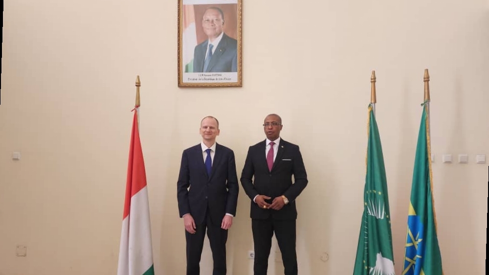 Audience avec l'Ambassadeur de Lettonie : coopération et paix en Afrique