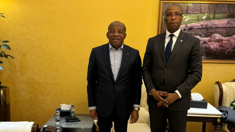 L'Ambassadeur ivoirien accueille le Ministre du Tourisme à l'aéroport d'Addis-Abeba
