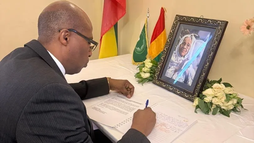 Condoléances officielles de la Côte d'Ivoire à la Guinée suite au décès de Madame Hadja Andrée Touré 