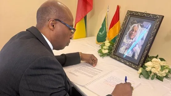 Condoléances officielles de la Côte d'Ivoire à la Guinée suite au décès de Madame Hadja Andrée Touré 
