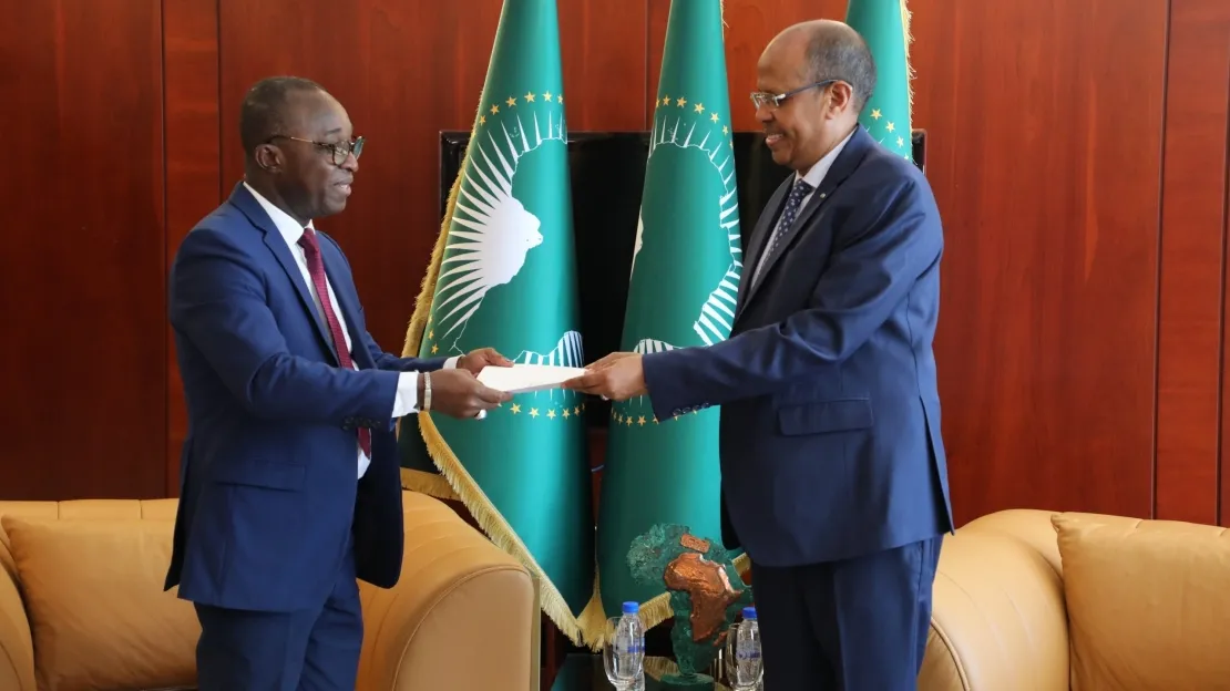 Union africaine : S.E. M. Antonin Benjamin Bieke présente ses lettres de cabinet à Addis-Abeba