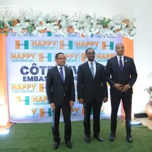 16_groupe_officiel_4