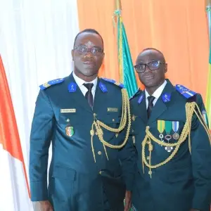 32_militaires_decorations