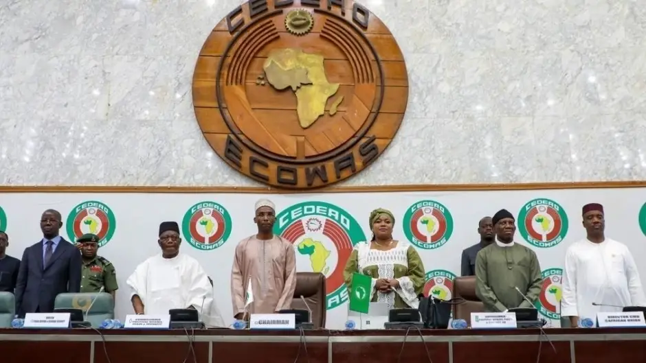  Photo de famille du CPS de l'UA et du CMS de la CEDEAO à Abuja