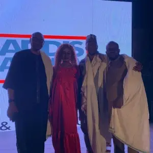 PHOTO-2025-11-07-19-37-04