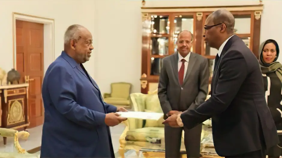 L'Ambassadeur présente ses Lettres de Créance au Président de Djibouti