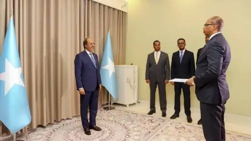 L'Ambassadeur Maes Présente ses Lettres de Créance au Président Somalien